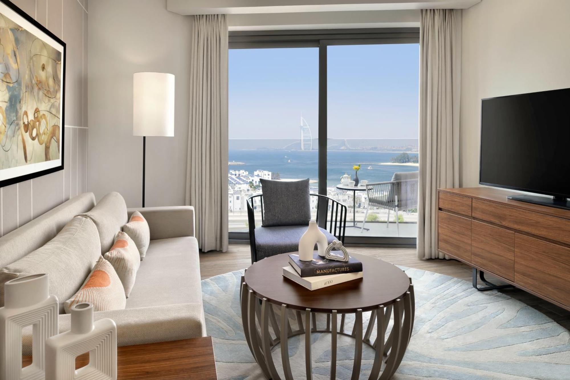 One Bedroom Balcony & Private Beach Access